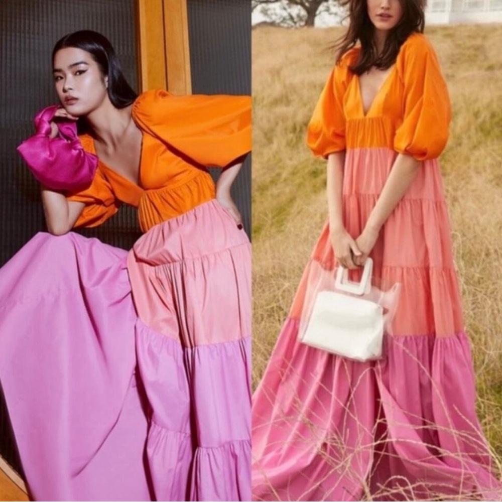 STAUD Maxi dress

Colorblocked and full of flattering volume